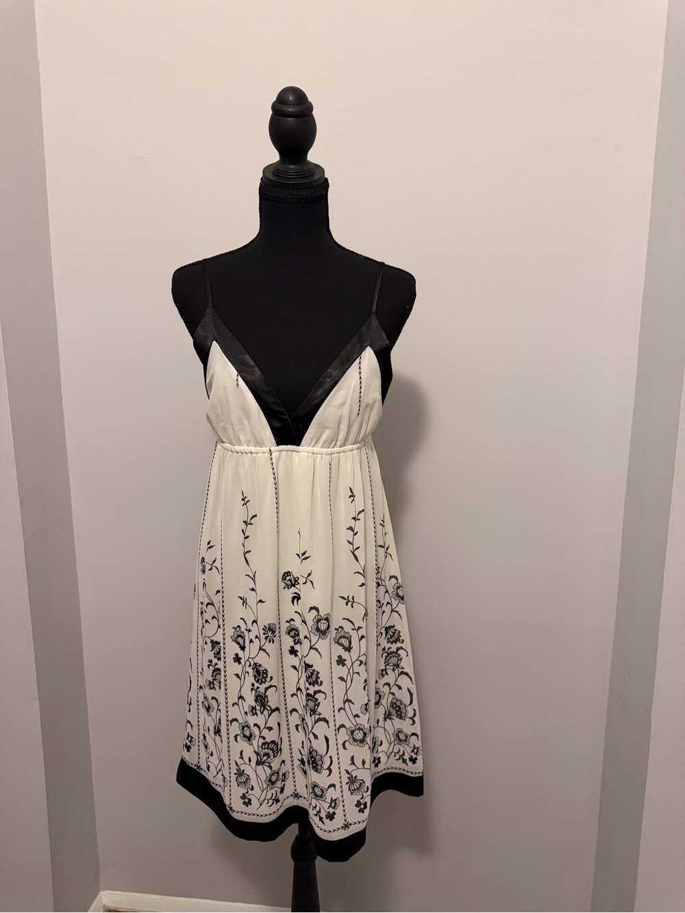 Ventti Cream and Black Floral Strapless Slip Dress
